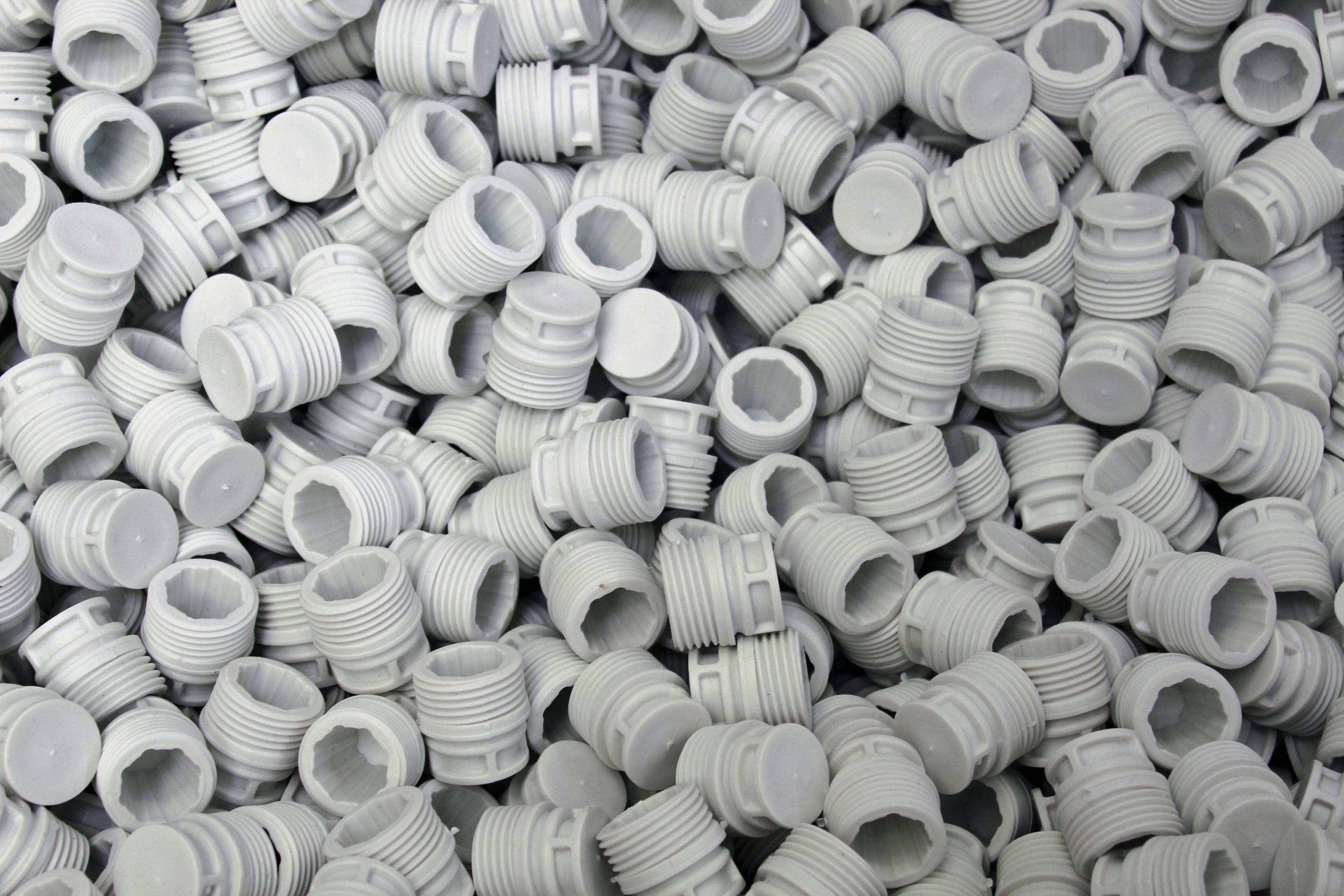 Non-metallic FRP tank and lining
